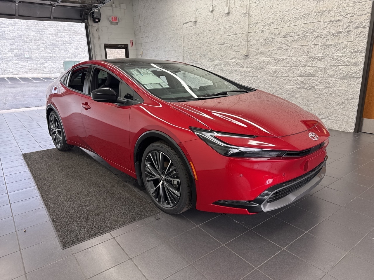 2026 Toyota Prius Limited's photo