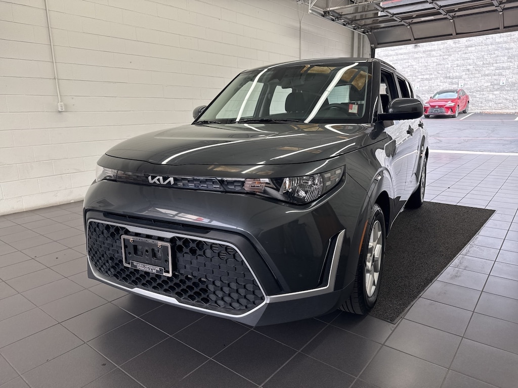 Used 2024 Kia Soul LX Hatchback