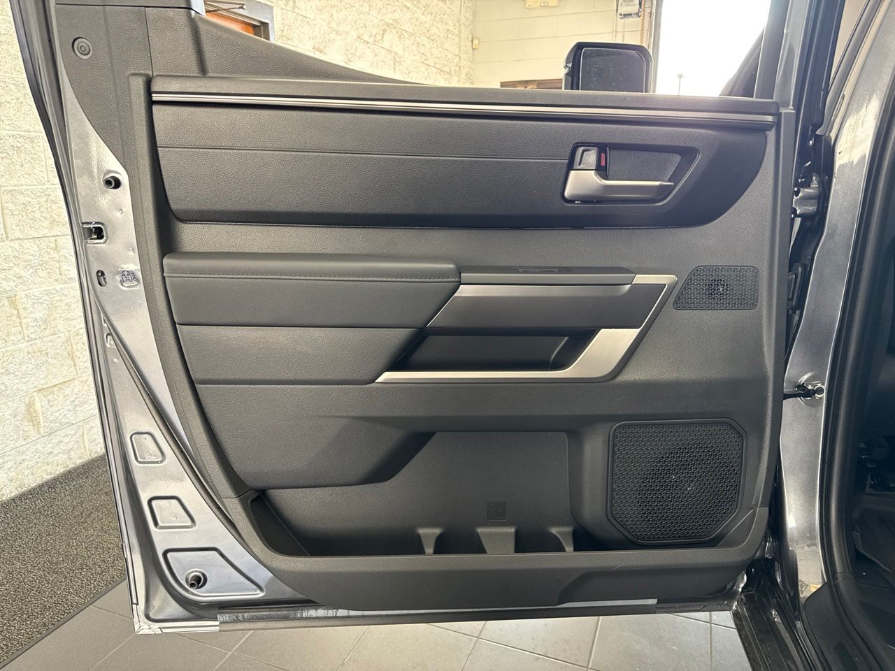 2026 Toyota Tundra SR5 - Photo 38