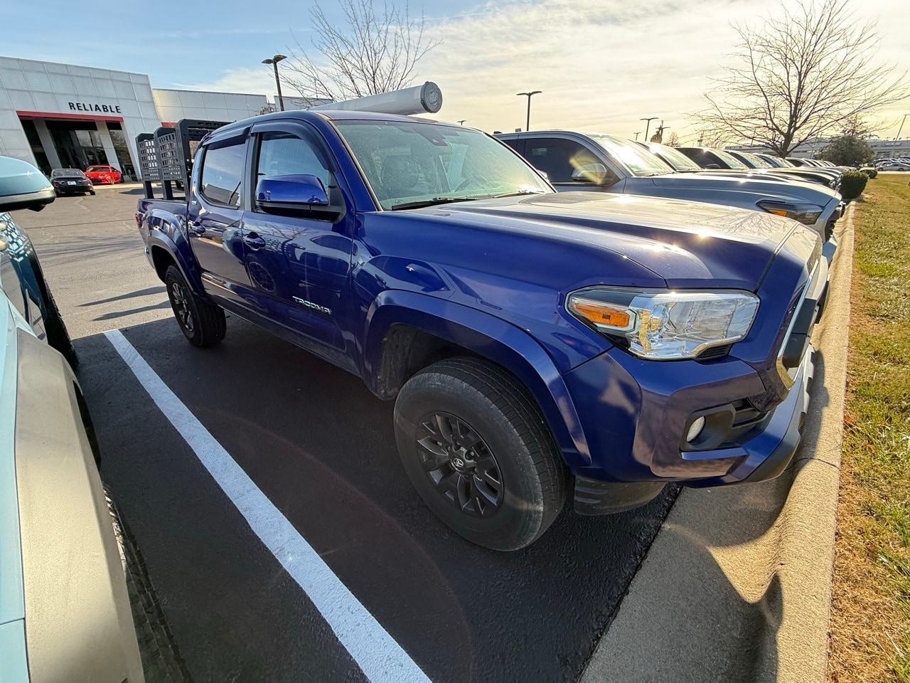 2023 Toyota Tacoma SR5's photo