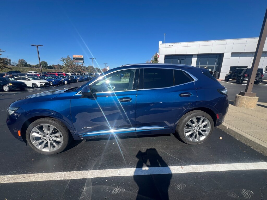 Used 2022 Buick Envision Avenir SUV