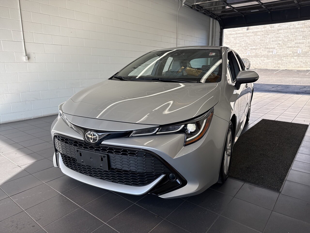 2022 Toyota Corolla SE photo 3