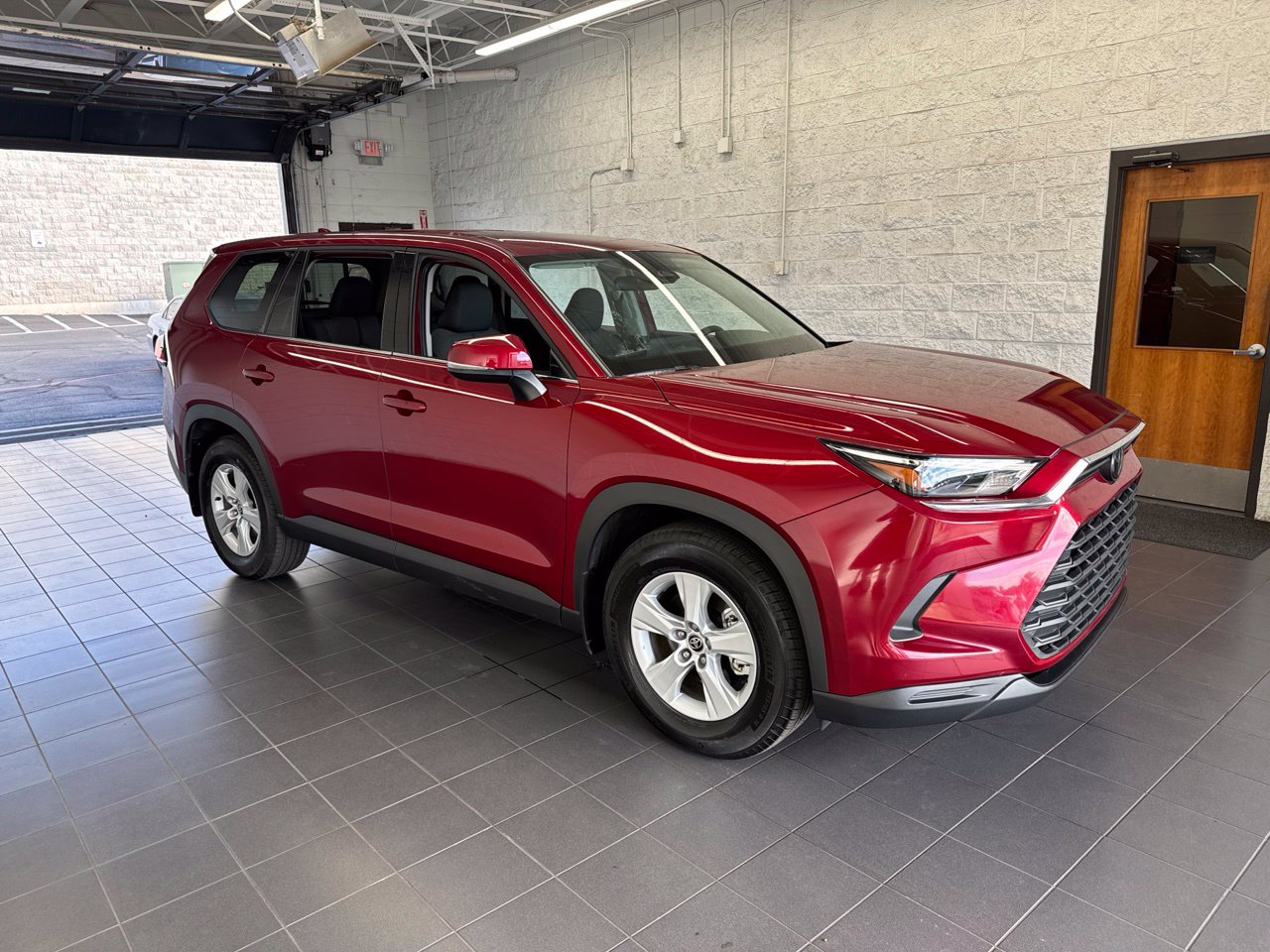 Pearl 2026 Toyota Grand Highlander SUV / Crossover All-Wheel Drive 8-Speed Automatic