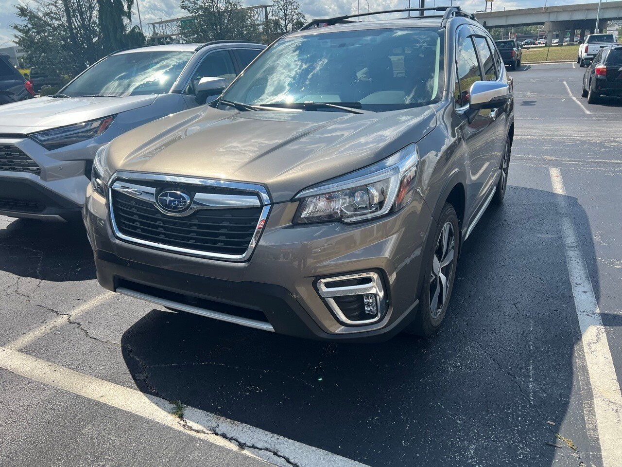 2019 Subaru Forester Touring photo 3