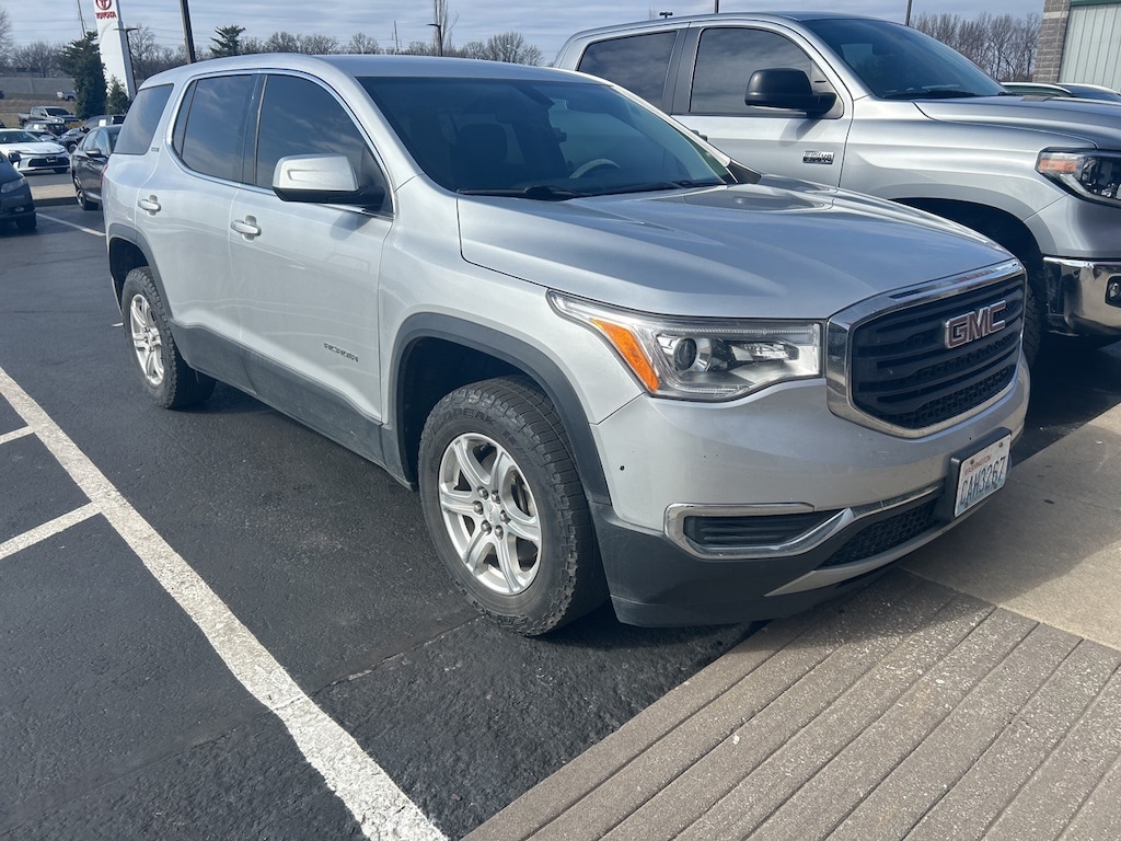 Used 2018 GMC Acadia SLE-1 SUV