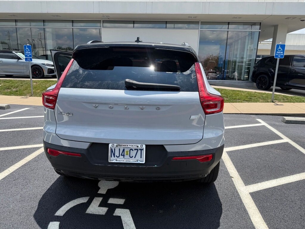 Used 2021 Volvo XC40 Recharge Pure Electric P8 SUV