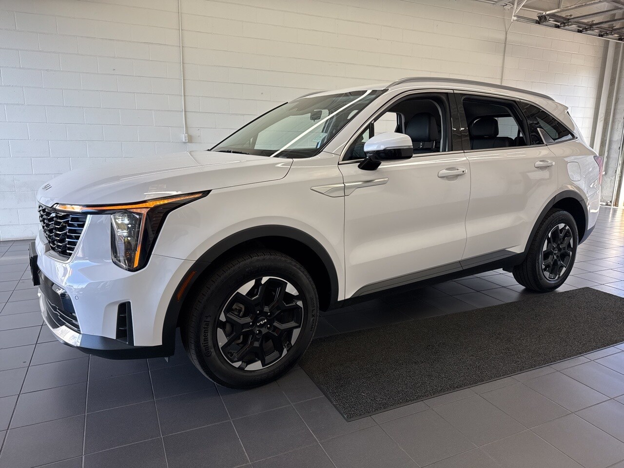 2024 Kia Sorento S photo 4