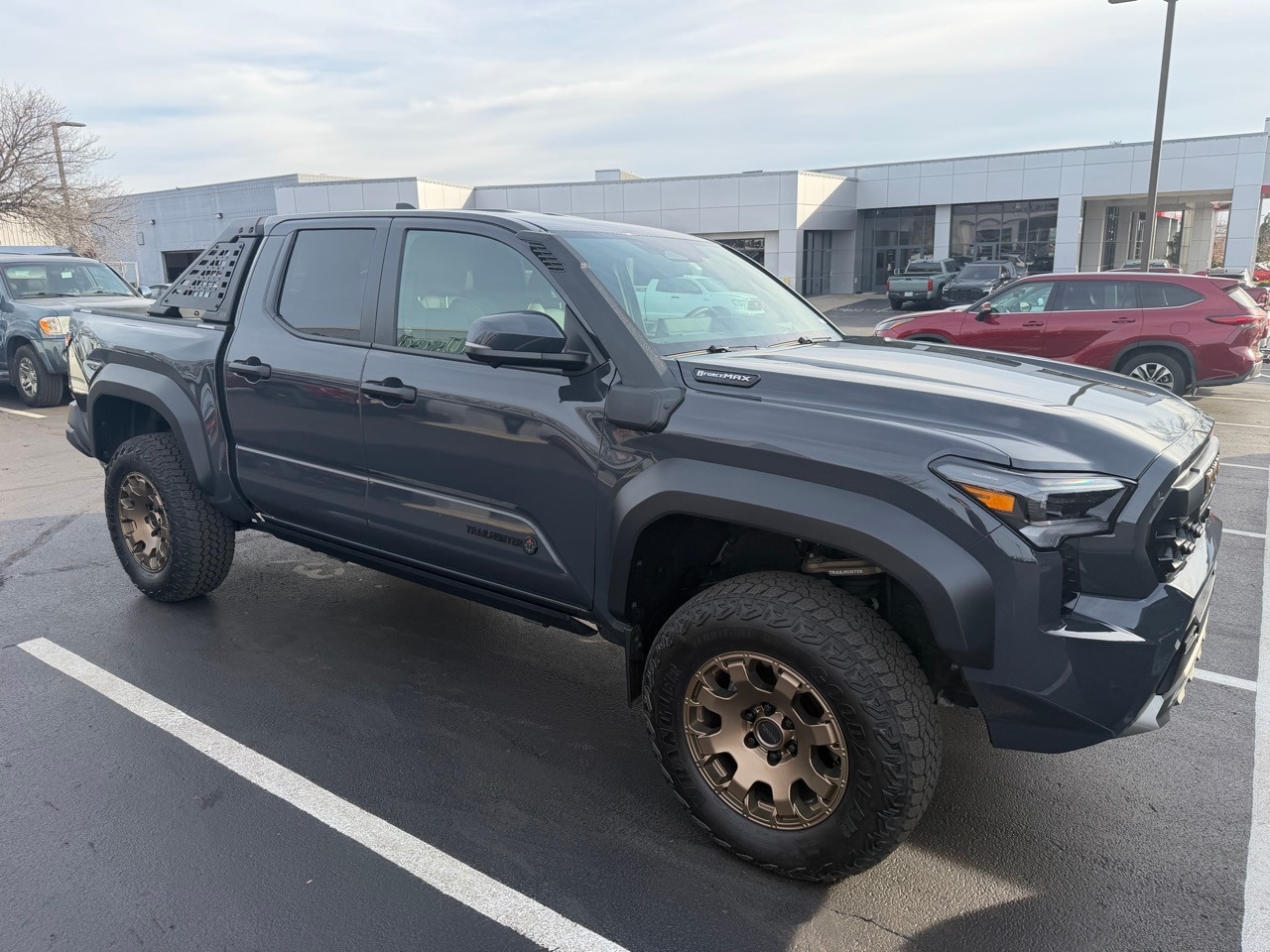 2024 Toyota Tacoma Trailhunter's photo