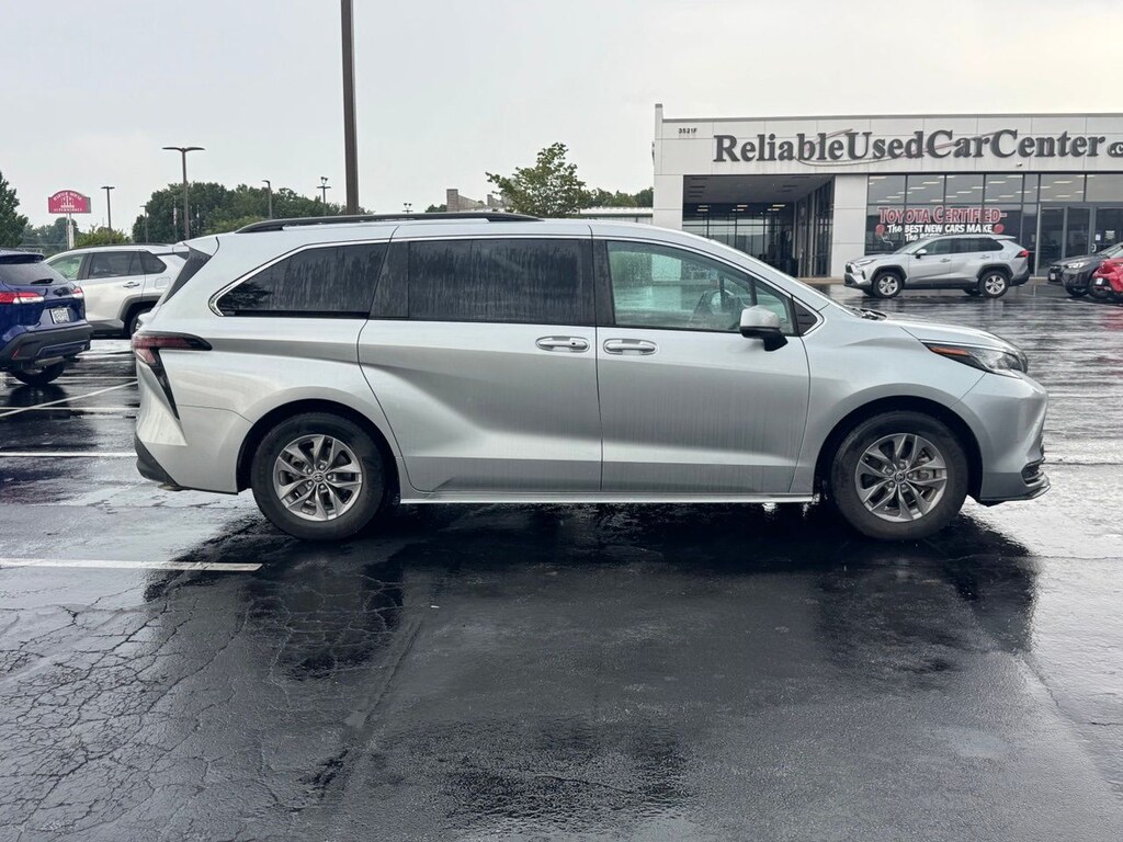 Certified 2023 Toyota Sienna LE Minivan/Van