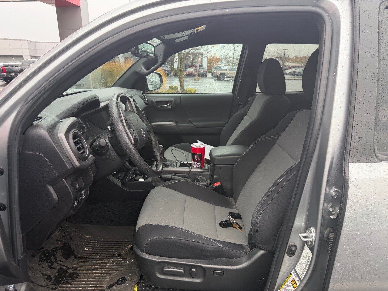 2023 Toyota Tacoma TRD Sport photo 2