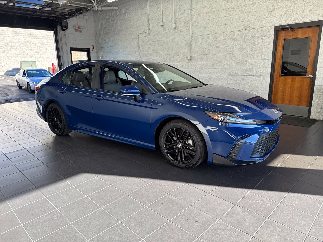  2026 Toyota Camry SE FWD   