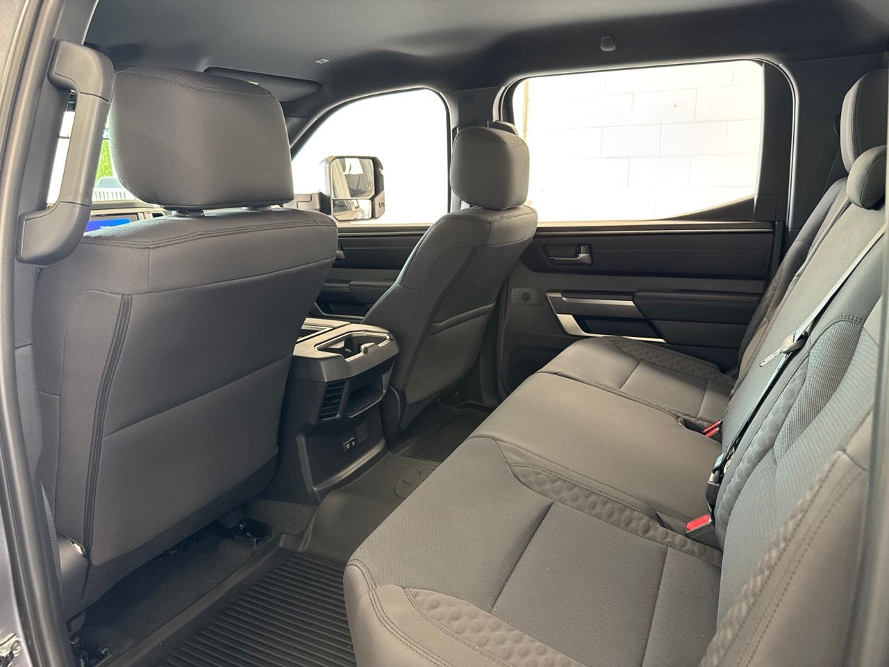2026 Toyota Tundra SR5 - Photo 37
