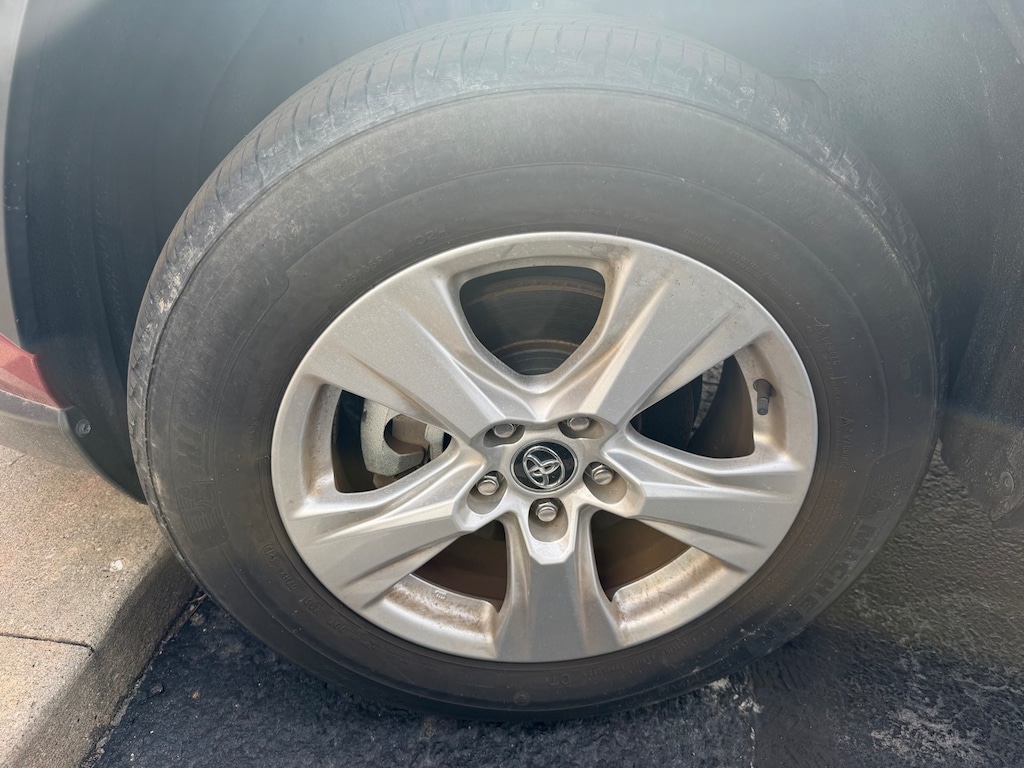 Used 2020 Toyota RAV4 XLE SUV