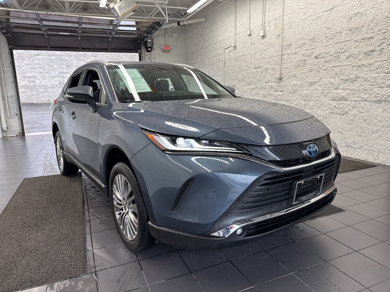 Certified 2023 Toyota Venza XLE with VIN JTEAAAAHXPJ140178 for sale in Springfield, MO