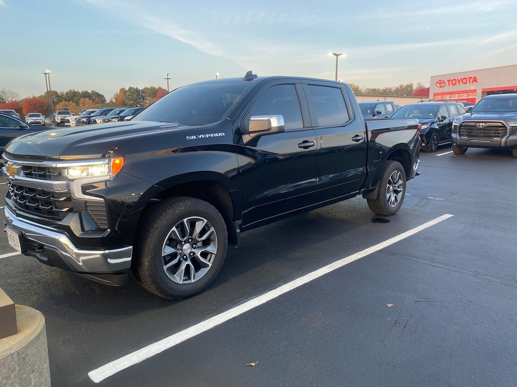 Used 2025 Chevrolet Silverado 1500 LT Truck