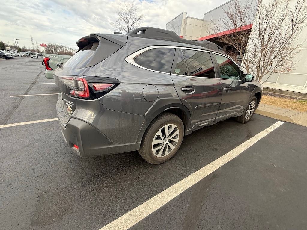 Used 2025 Subaru Outback Premium SUV