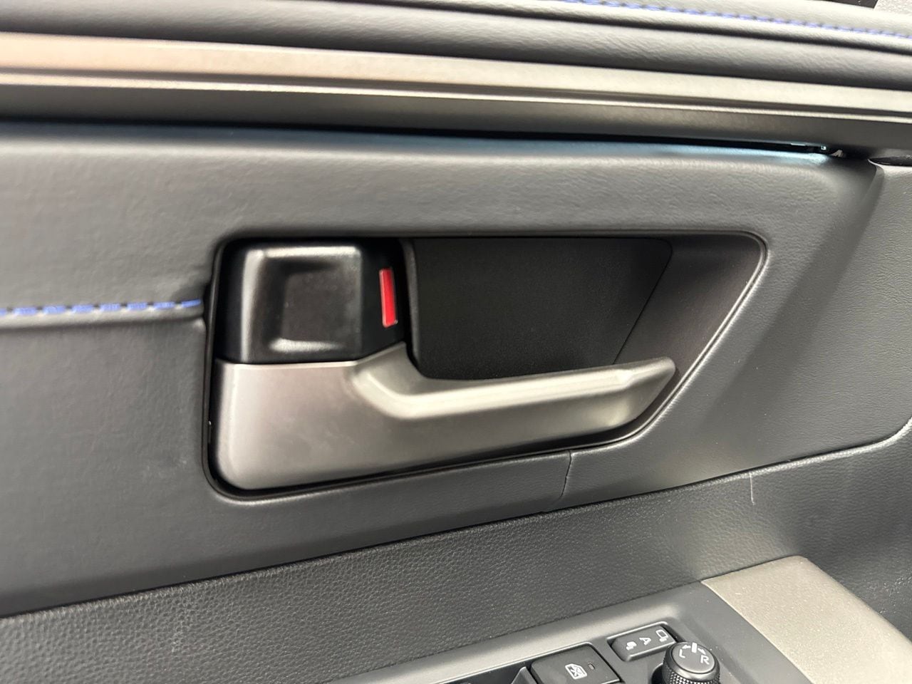 2026 Toyota Tundra Platinum - Photo 39