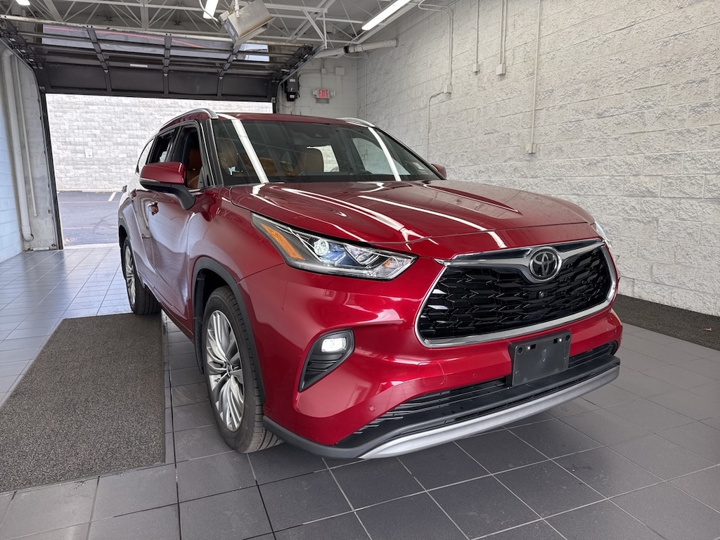 Certified 2021 Toyota Highlander Platinum SUV