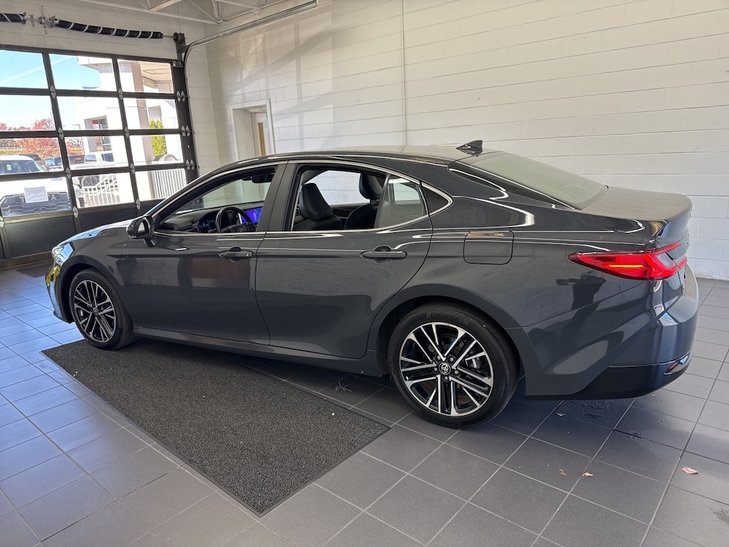 Used 2025 Toyota Camry XLE Sedan