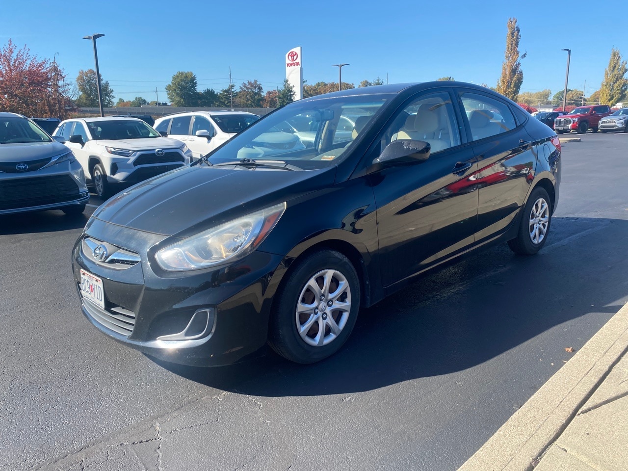 Used 2013 Hyundai Accent GLS with VIN KMHCT4AE8DU583207 for sale in Springfield, MO