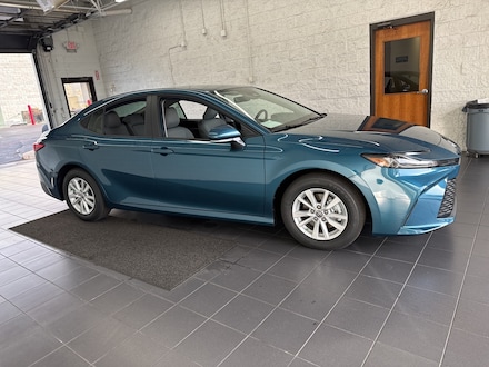 2026 Toyota Camry LE Sedan