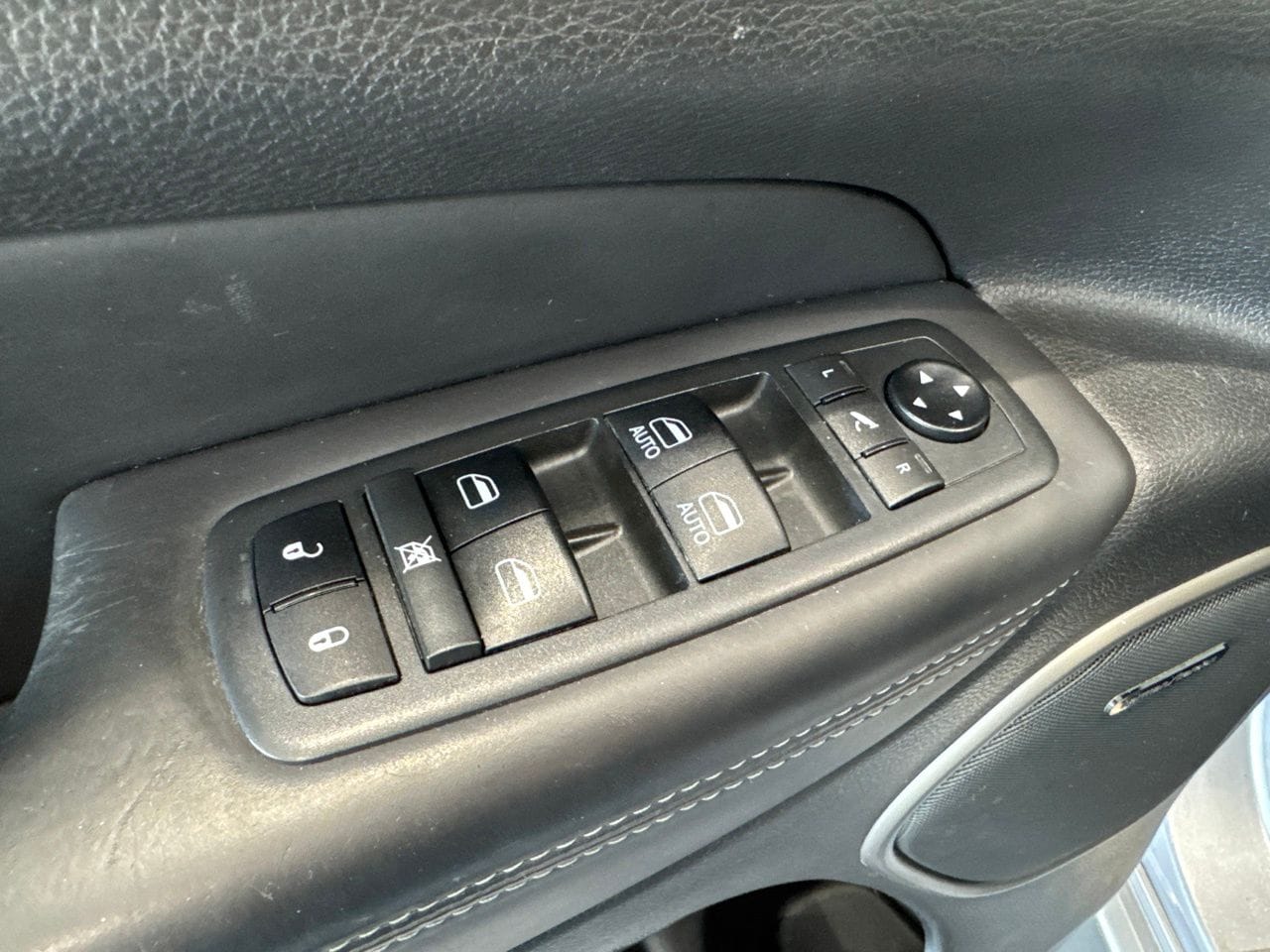 2021 Jeep Grand Cherokee Overland - Photo 36