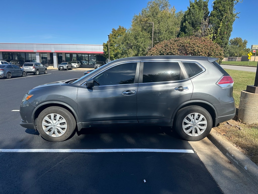 Used 2014 Nissan Rogue S SUV