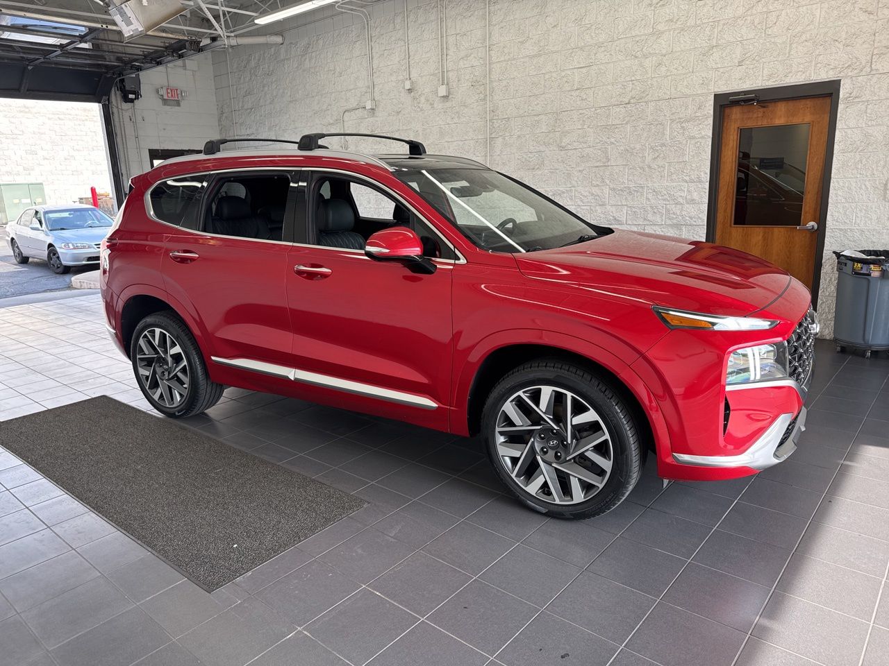 2021 Hyundai Santa Fe Calligraphy 2.5 AWD 20" Wheels's photo
