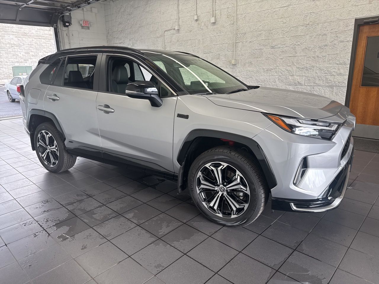 2024 Toyota RAV4 Prime XSE AWD's photo