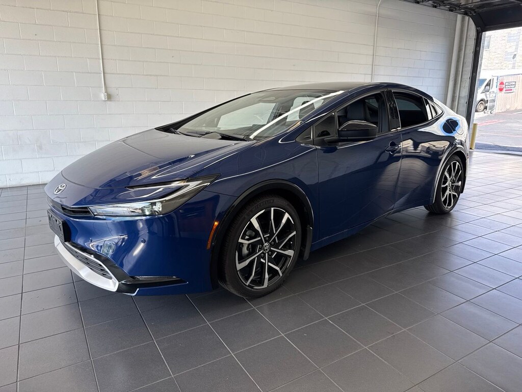 New 2026 Toyota Prius Plug-In Hybrid XSE Premium Hatchback