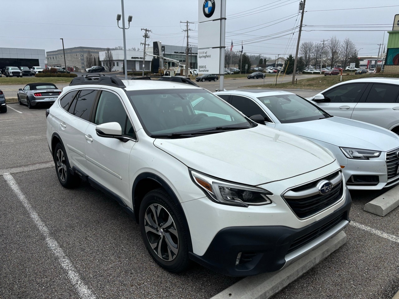 2020 Subaru Outback Limited's photo