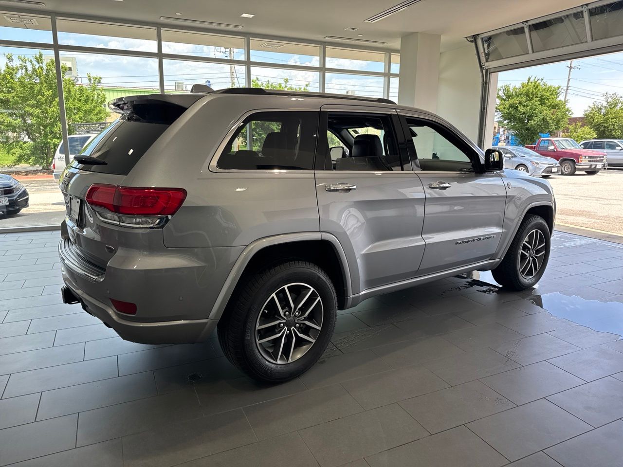 2021 Jeep Grand Cherokee Overland - Photo 8