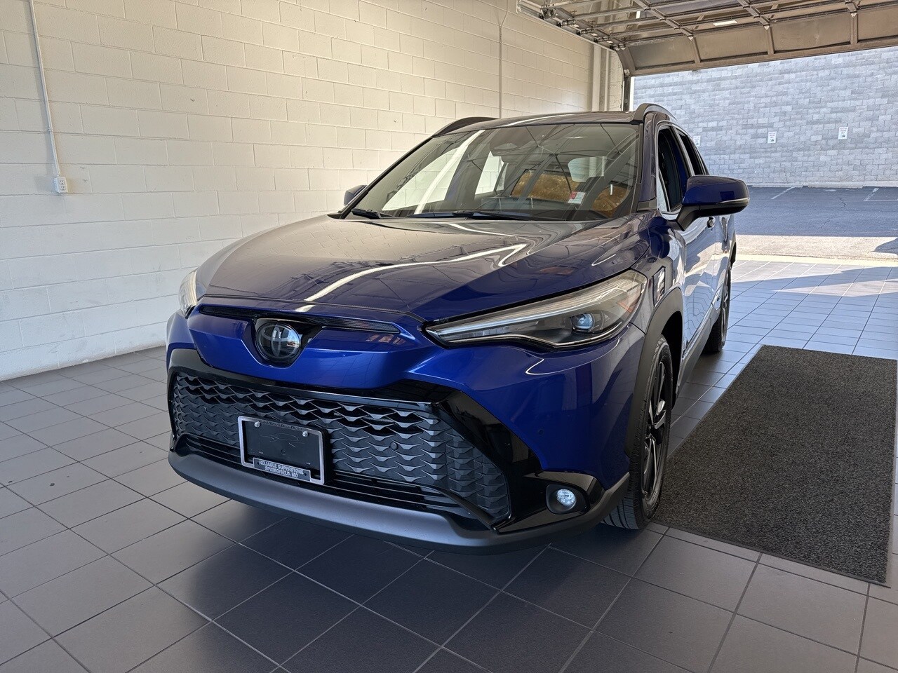 2024 Toyota Corolla Hybrid XSE photo 3