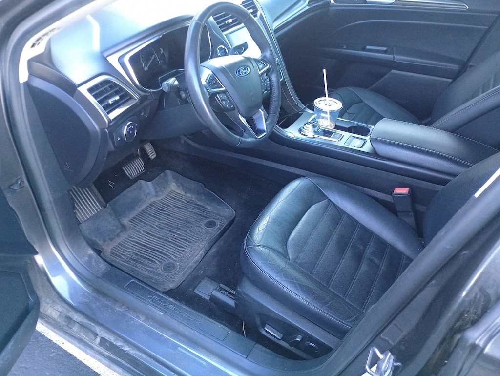 Used 2018 Ford Fusion SE Sedan