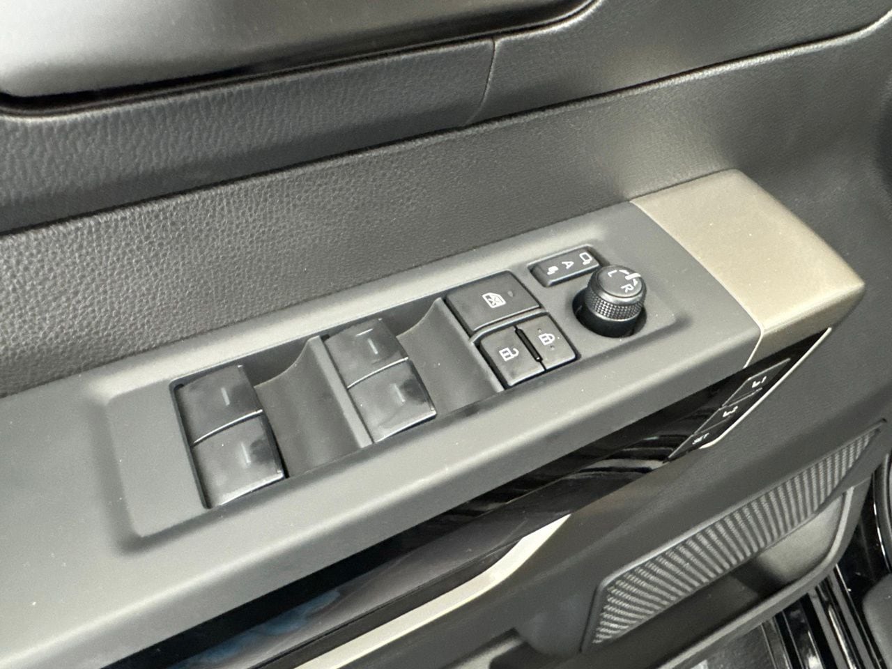 2026 Toyota Tundra Limited - Photo 39