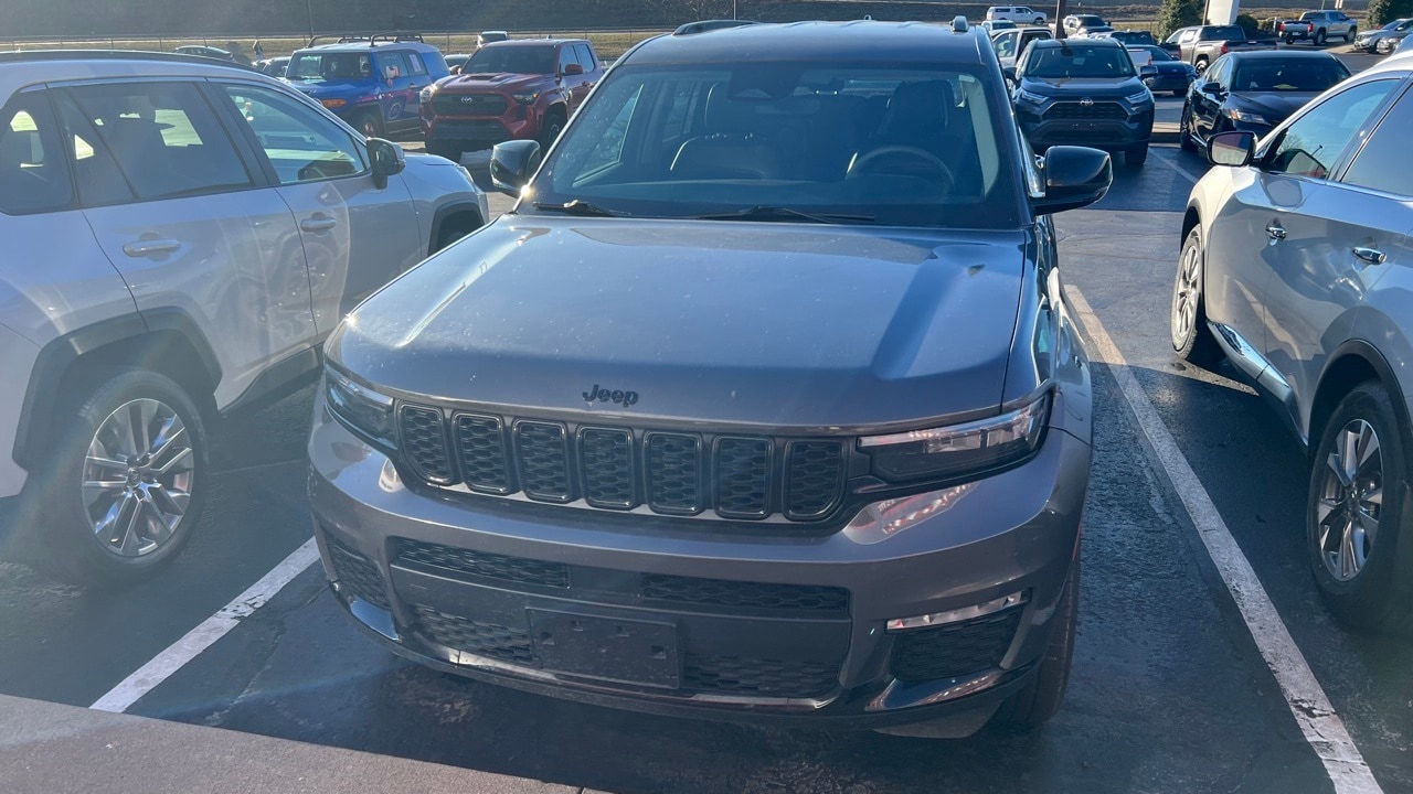 2023 Jeep Grand Cherokee L Limited's photo