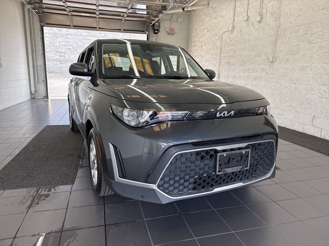 2024 Kia Soul LX photo 2