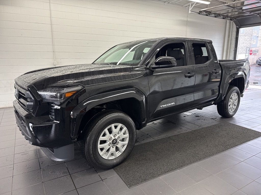 New 2025 Toyota Tacoma SR5 Truck Double Cab