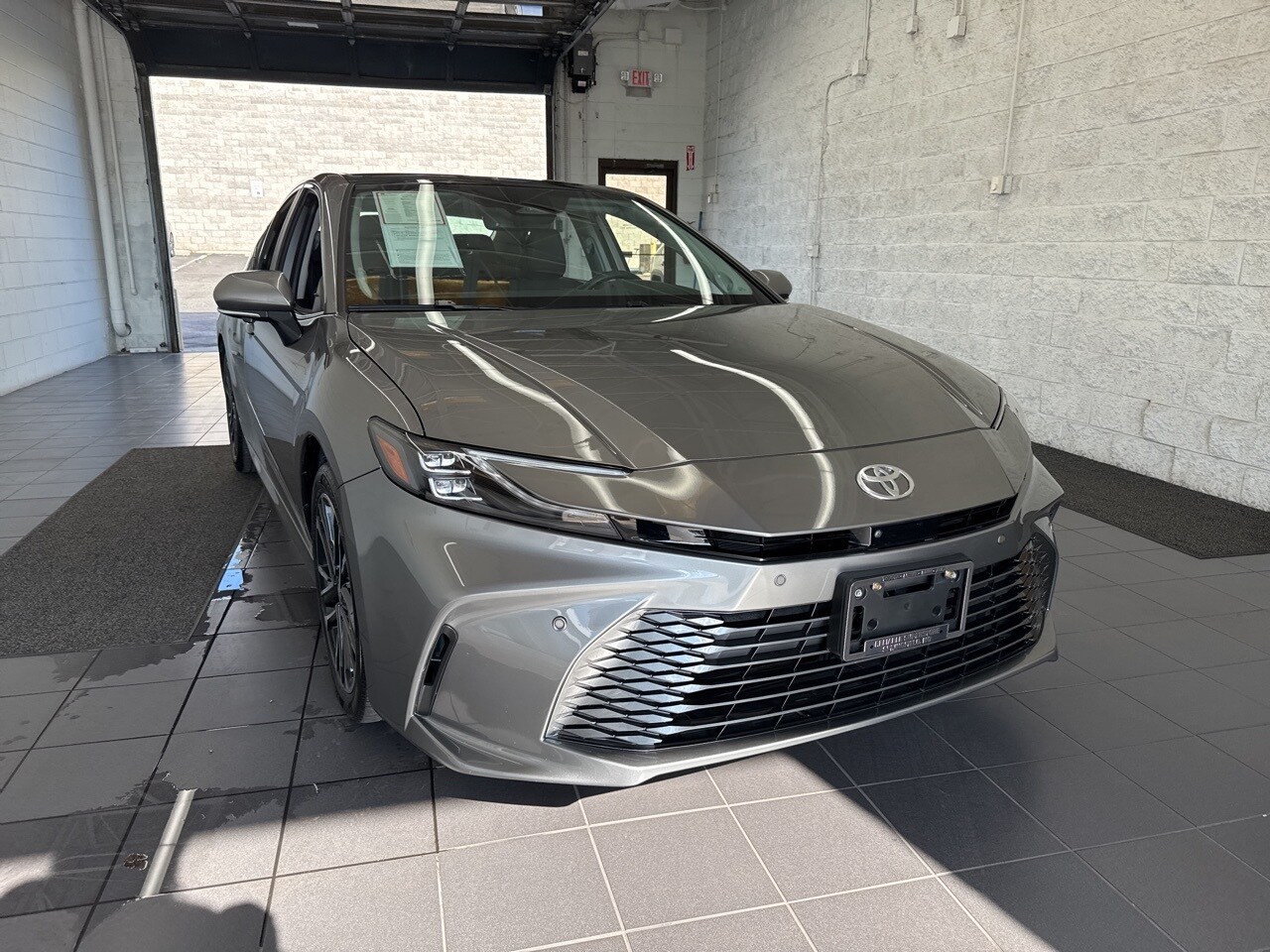 2025 Toyota Camry XLE photo 2