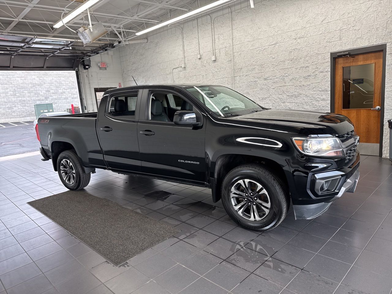2021 Chevrolet Colorado 4WD Z71 Crew Cab Short Box's photo