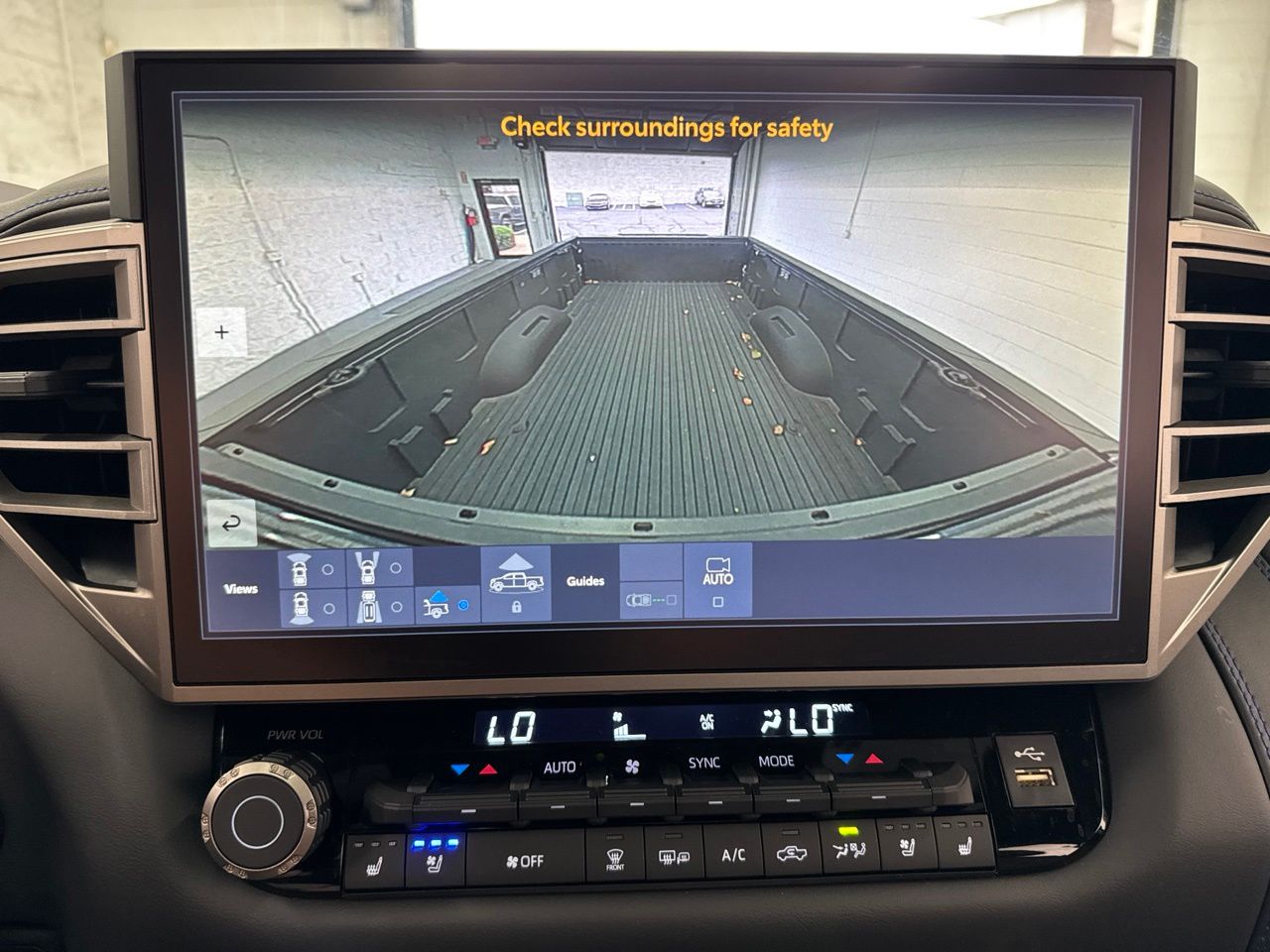 2026 Toyota Tundra Platinum - Photo 30