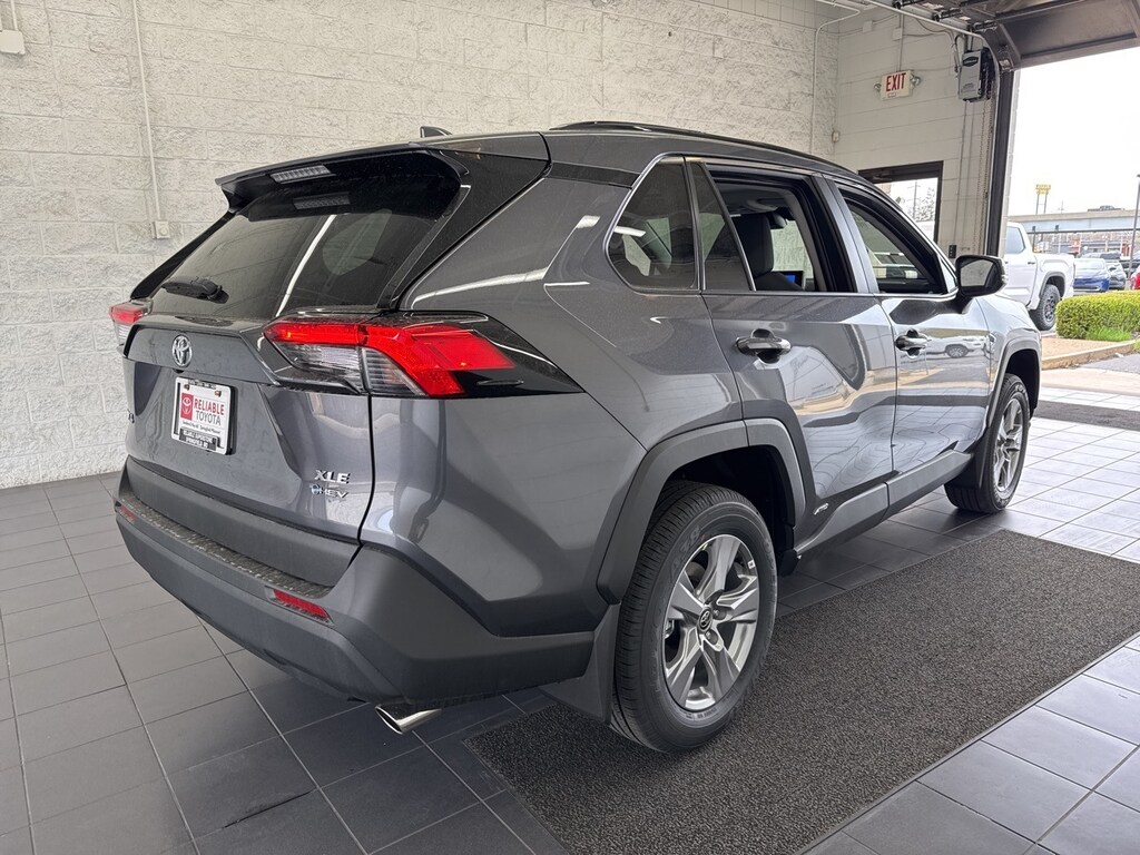 New 2025 Toyota RAV4 Hybrid XLE SUV