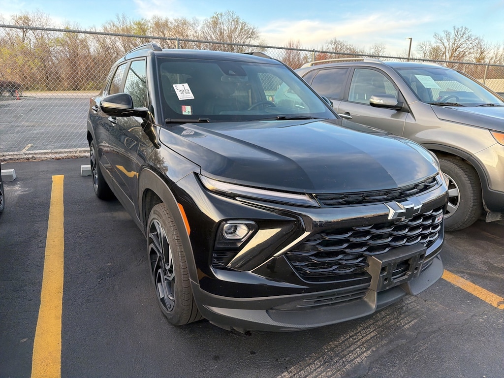 Used 2025 Chevrolet Trailblazer RS SUV