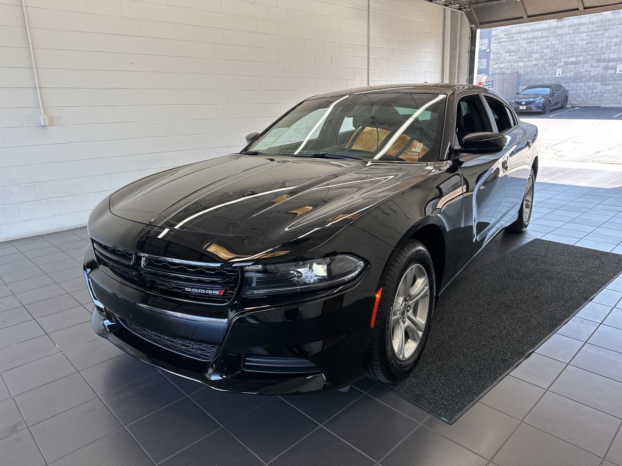 Used 2023 Dodge Charger SXT with VIN 2C3CDXBG2PH671345 for sale in Springfield, MO