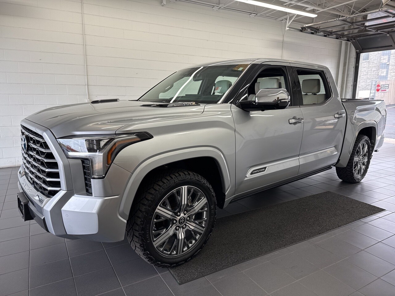 2022 Toyota Tundra CapStone photo 4