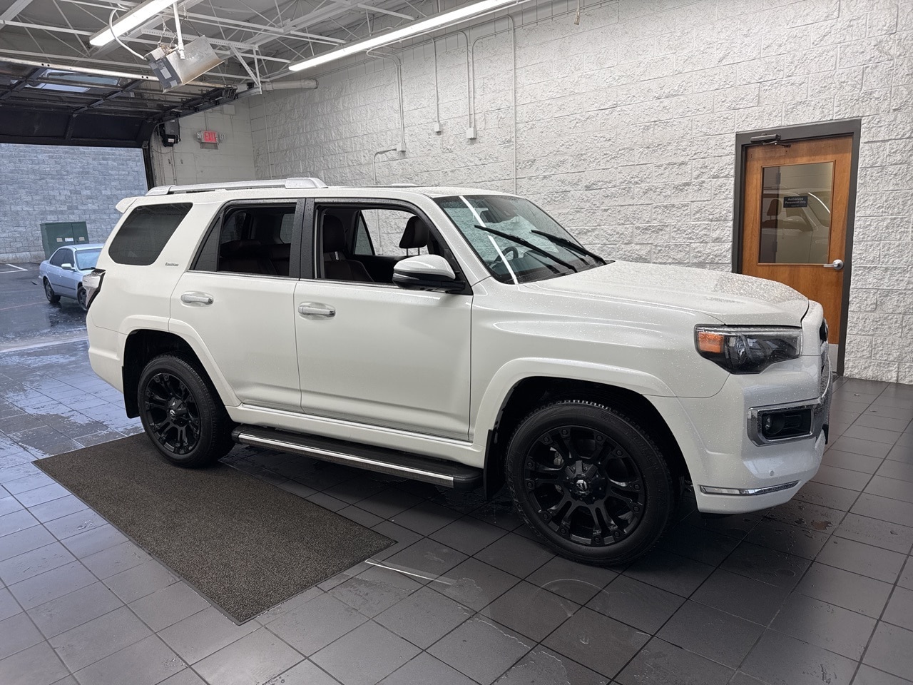 2023 Toyota 4Runner Limited's photo