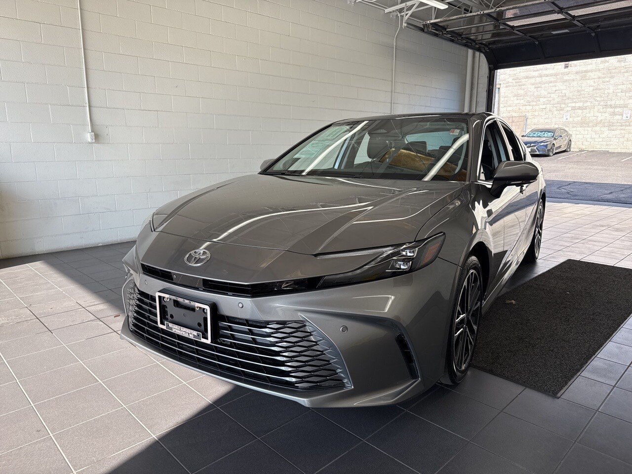 2025 Toyota Camry XLE photo 3
