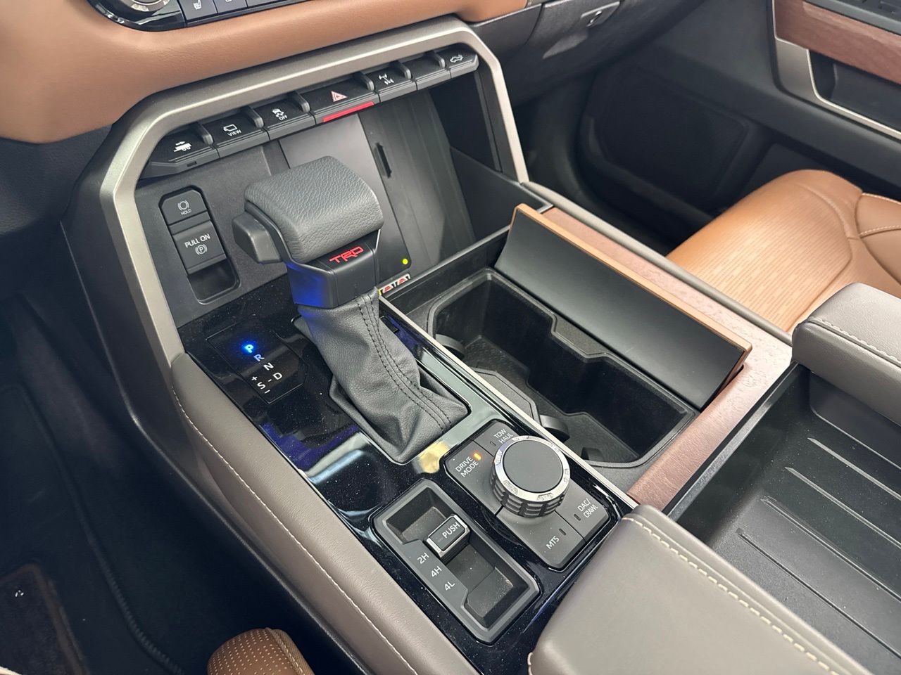 2026 Toyota Tundra 1794 Edition - Photo 32