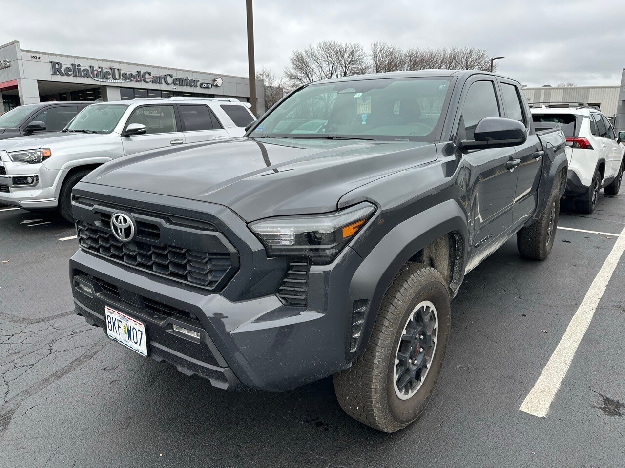 2024 Toyota Tacoma TRD Off-Road photo 3