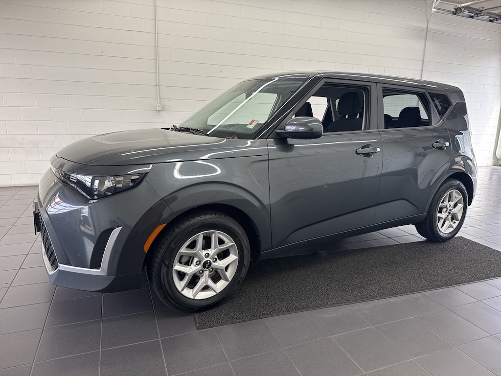 Used 2024 Kia Soul LX Hatchback